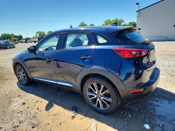 JM1DKFD70J0312925 2018 MAZDA CX-3 - Image 2