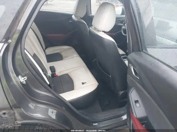 JM1DKFD71J0305885 2018 MAZDA CX-3 - Image 8