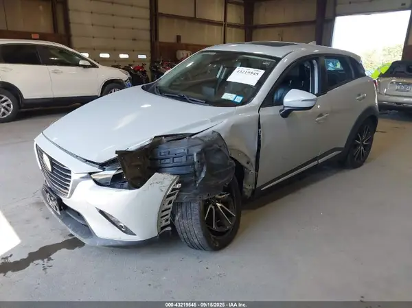 JM1DKFD71J0320855 2018 MAZDA CX-3 - Image 2