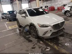 JM1DKFD72J0313185 2018 MAZDA CX-3