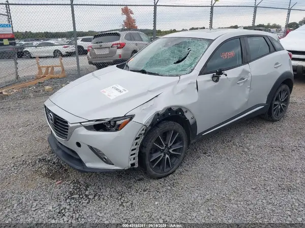 JM1DKFD74J0301717 2018 MAZDA CX-3 - Image 2