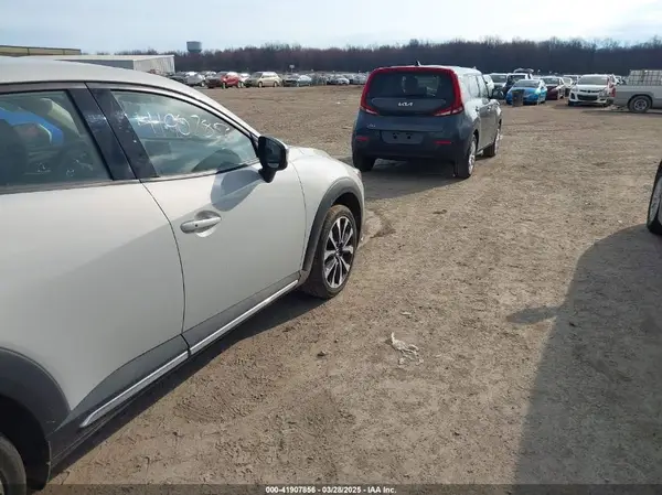 JM1DKFD74K0450470 2019 MAZDA CX-3 - Image 8