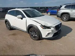 JM1DKFD75J0300608 2018 MAZDA CX-3