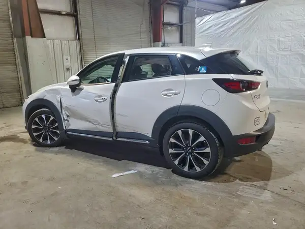 JM1DKFD76K0402534 2019 MAZDA CX-3 - Image 2