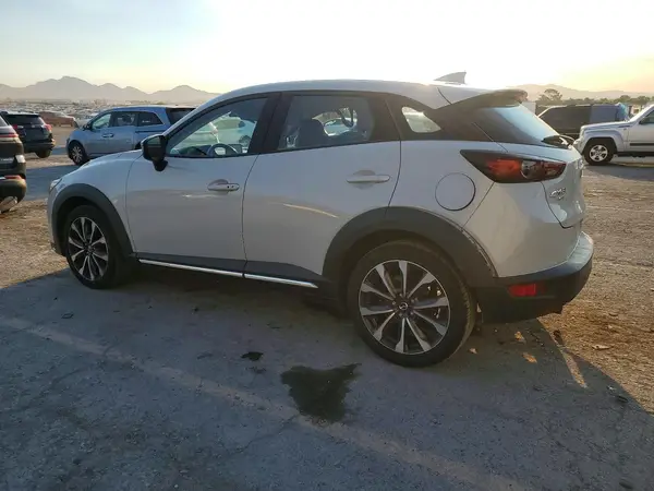 JM1DKFD76K1457723 2019 MAZDA CX-3 - Image 2