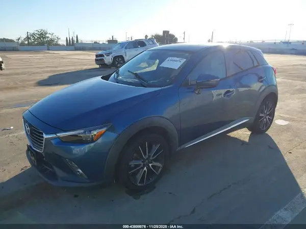 JM1DKFD77J0307835 2018 MAZDA CX-3 - Image 2