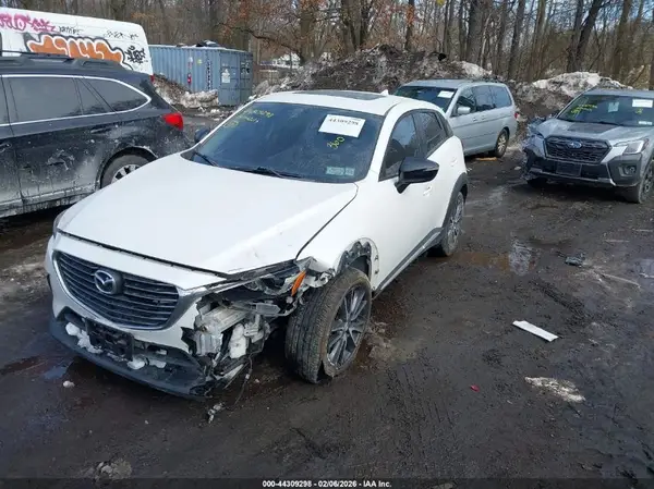 JM1DKFD77J0314865 2018 MAZDA CX-3 - Image 2