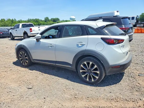 JM1DKFD77K0450768 2019 MAZDA CX-3 - Image 2