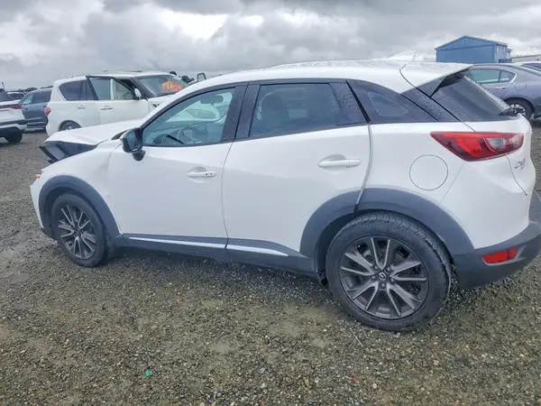 JM1DKFD79H0166230 2017 MAZDA CX-3 - Image 2