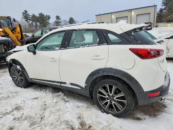 JM1DKFD7XH0168178 2017 MAZDA CX-3 - Image 2