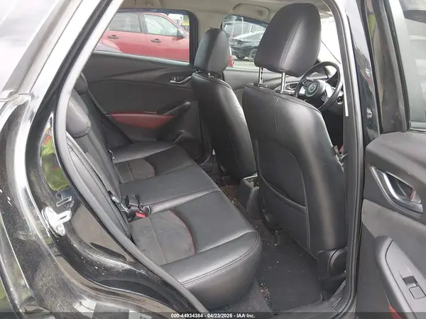 JM1DKFD7XJ0300667 2018 MAZDA CX-3 - Image 8