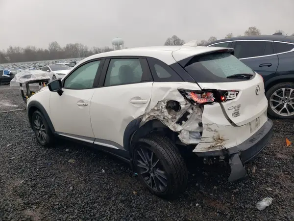 JM1DKFD7XJ0321471 2018 MAZDA CX-3 - Image 2