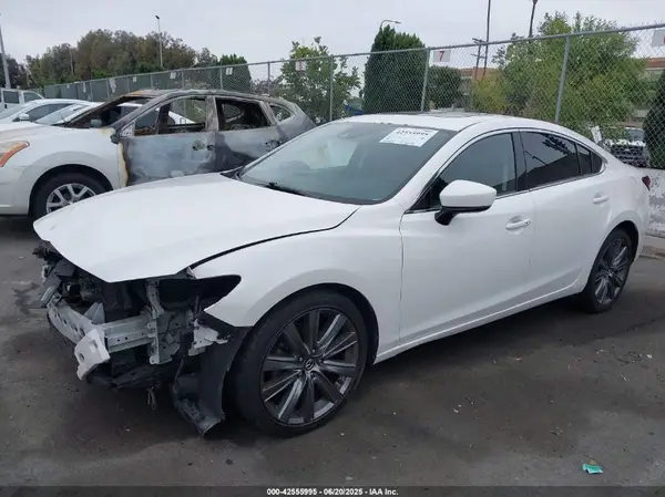 JM1GL1TY5J1318205 2018 MAZDA 6 - Image 2