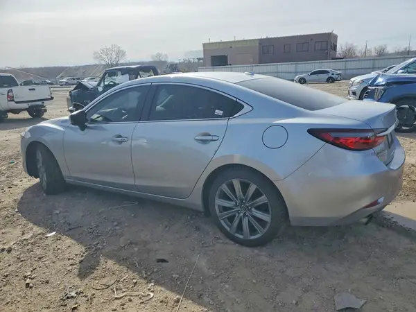 JM1GL1TYXJ1334576 2018 MAZDA 6 - Image 2