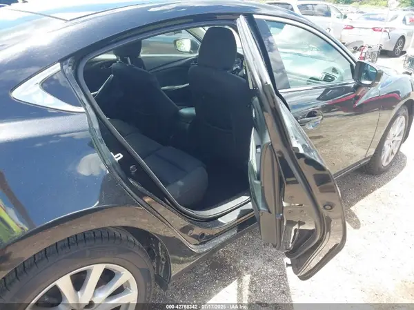 JM1GL1U51H1143028 2017 MAZDA 6 - Image 8