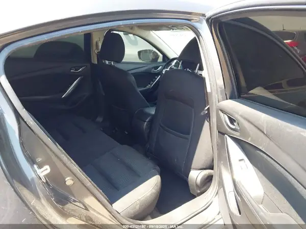 JM1GL1U53H1141975 2017 MAZDA 6 - Image 8