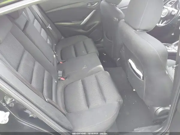 JM1GL1U57H1152008 2017 MAZDA 6 - Image 8