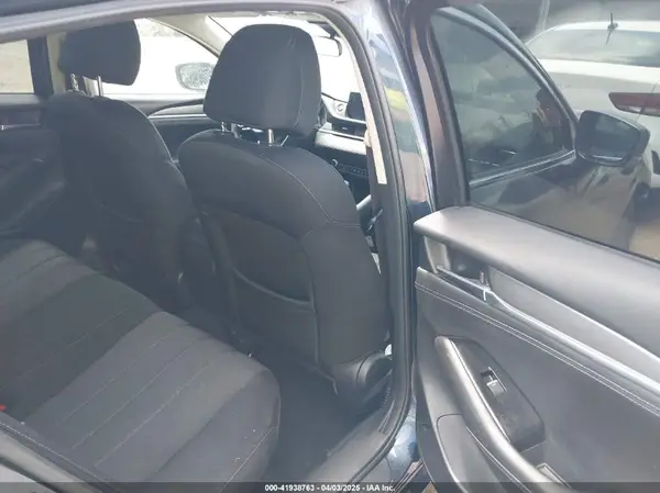 JM1GL1UM7J1334658 2018 MAZDA 6 - Image 8