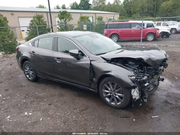 JM1GL1UMXJ1303193 2018 MAZDA 6 - Image 1