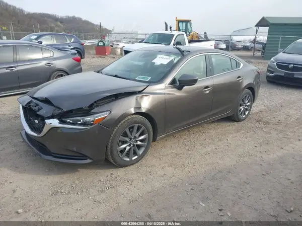 JM1GL1UMXJ1310662 2018 MAZDA 6 - Image 2