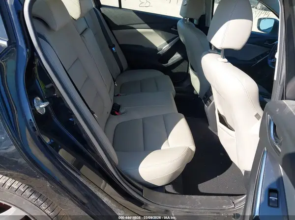 JM1GL1V51H1115633 2017 MAZDA 6 - Image 8