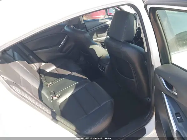 JM1GL1V51H1128320 2017 MAZDA 6 - Image 8