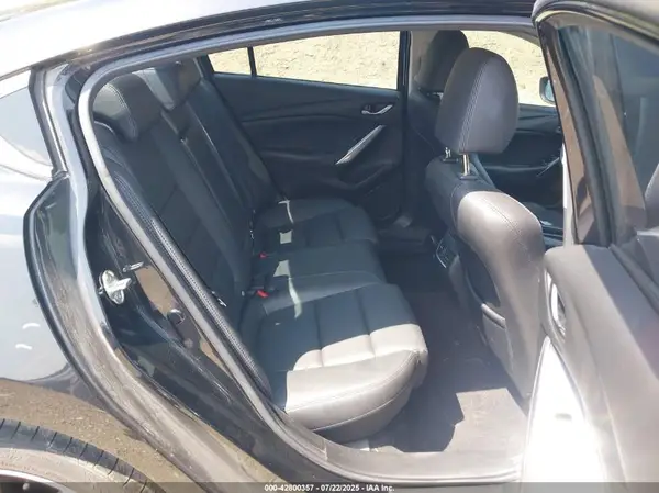 JM1GL1V52H1119870 2017 MAZDA 6 - Image 8