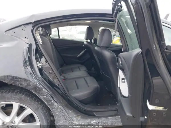 JM1GL1V55H1154063 2017 MAZDA 6 - Image 8