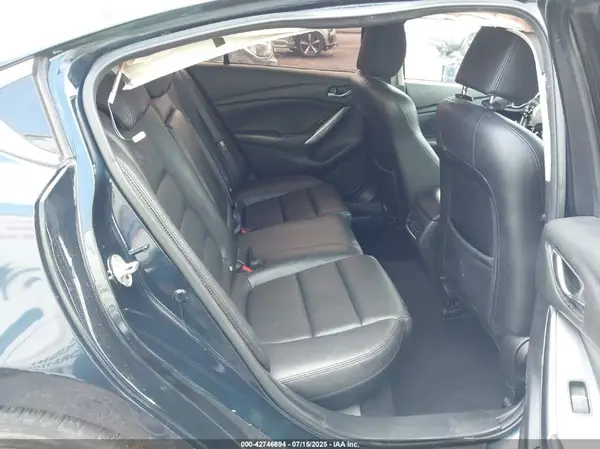 JM1GL1V56H1149017 2017 MAZDA 6 - Image 8