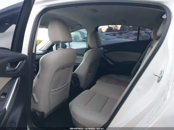 JM1GL1V56H1155187 2017 MAZDA 6 - Image 8