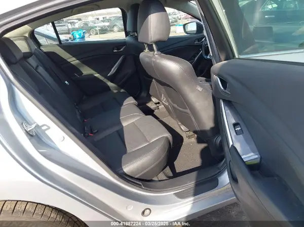 JM1GL1V57H1107990 2017 MAZDA 6 - Image 8