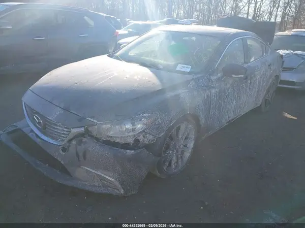 JM1GL1V59H1107814 2017 MAZDA 6 - Image 2