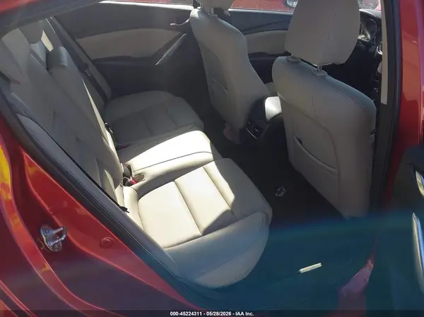 JM1GL1V59H1146886 2017 MAZDA 6 - Image 8
