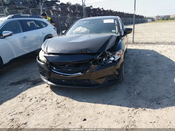 JM1GL1V59H1151022 2017 MAZDA 6 - Image 2