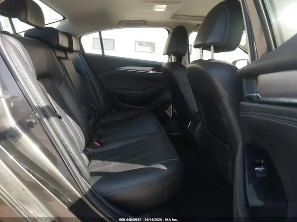 JM1GL1VM0J1308241 2018 MAZDA 6 - Image 8