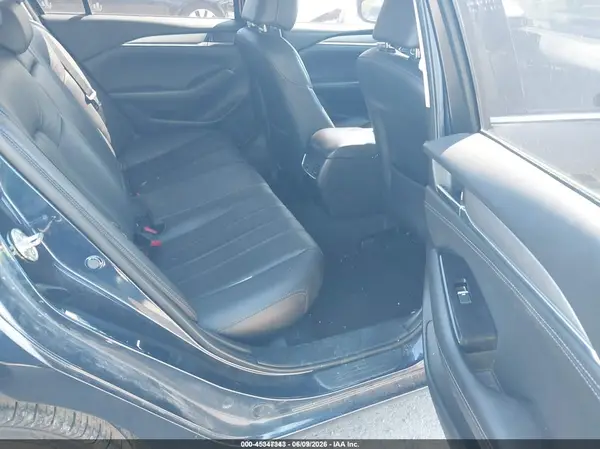 JM1GL1VM0J1325783 2018 MAZDA 6 - Image 8