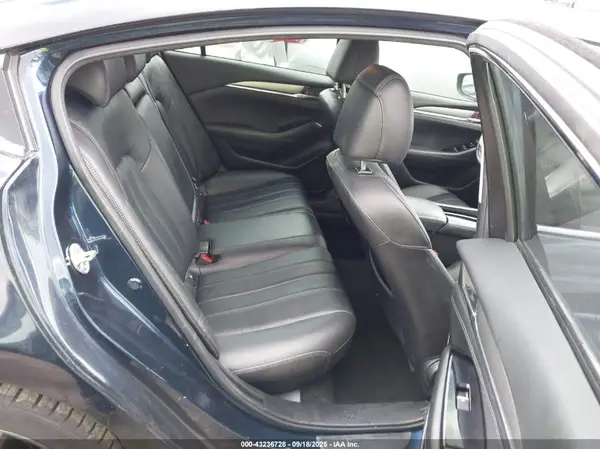 JM1GL1VM1J1305090 2018 MAZDA 6 - Image 8
