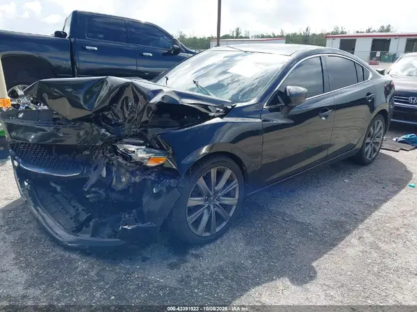 JM1GL1VM1J1307812 2018 MAZDA 6 - Image 2