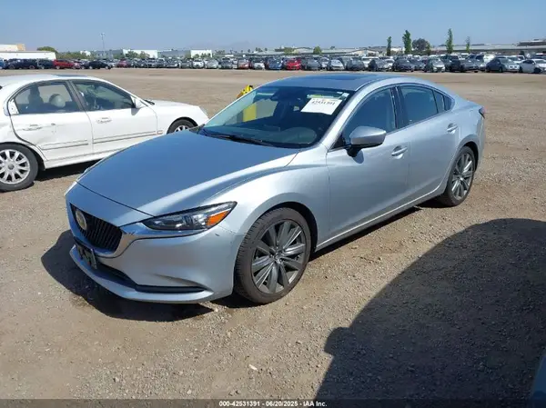 JM1GL1VM1J1333066 2018 MAZDA 6 - Image 2