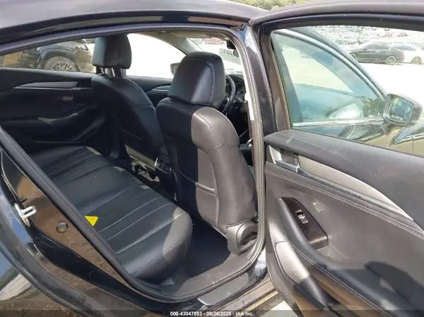 JM1GL1VM1M1615132 2021 MAZDA 6 - Image 8