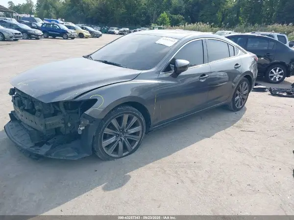 JM1GL1VM3J1320156 2018 MAZDA 6 - Image 2