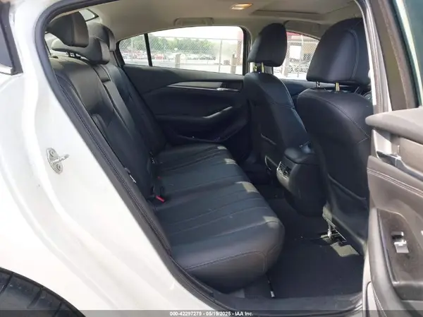 JM1GL1VM3J1332646 2018 MAZDA 6 - Image 8