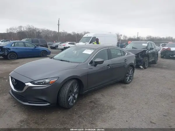 JM1GL1VM3L1525883 2020 MAZDA 6 - Image 2