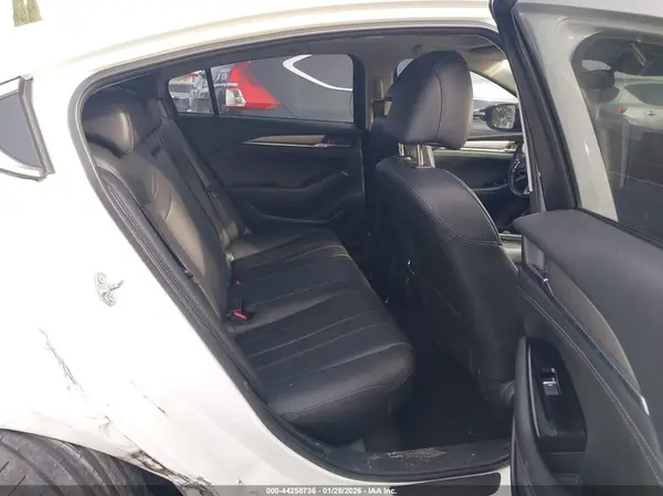 JM1GL1VM5J1322068 2018 MAZDA 6 - Image 8