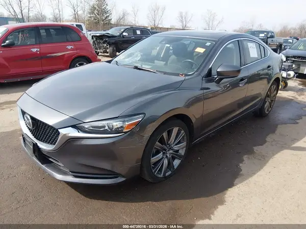 JM1GL1VM5J1325827 2018 MAZDA 6 - Image 2