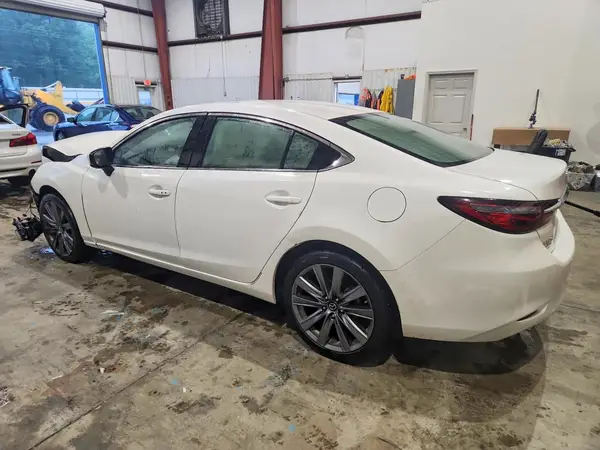 JM1GL1VM6J1327845 2018 MAZDA 6 - Image 2