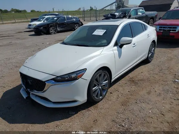 JM1GL1VM7L1513526 2020 MAZDA 6 - Image 2
