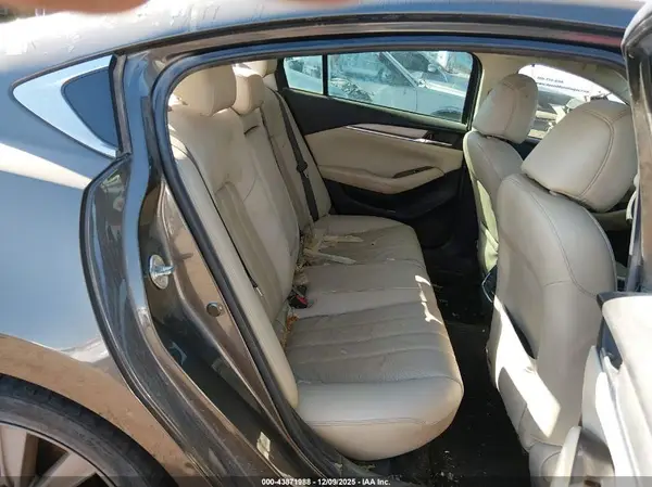 JM1GL1VM8J1319097 2018 MAZDA 6 - Image 8