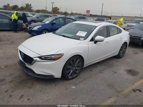 JM1GL1VM8M1614009 2021 MAZDA 6 - Image 2
