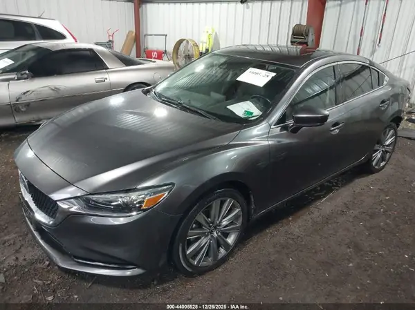 JM1GL1VM9J1324924 2018 MAZDA 6 - Image 2